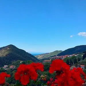Tra Le Cinque Terre, Camogli E Portofino. Vista Valle E Scorcio Mare All'orizzonte Bed & Breakfast Castiglione Chiavarese